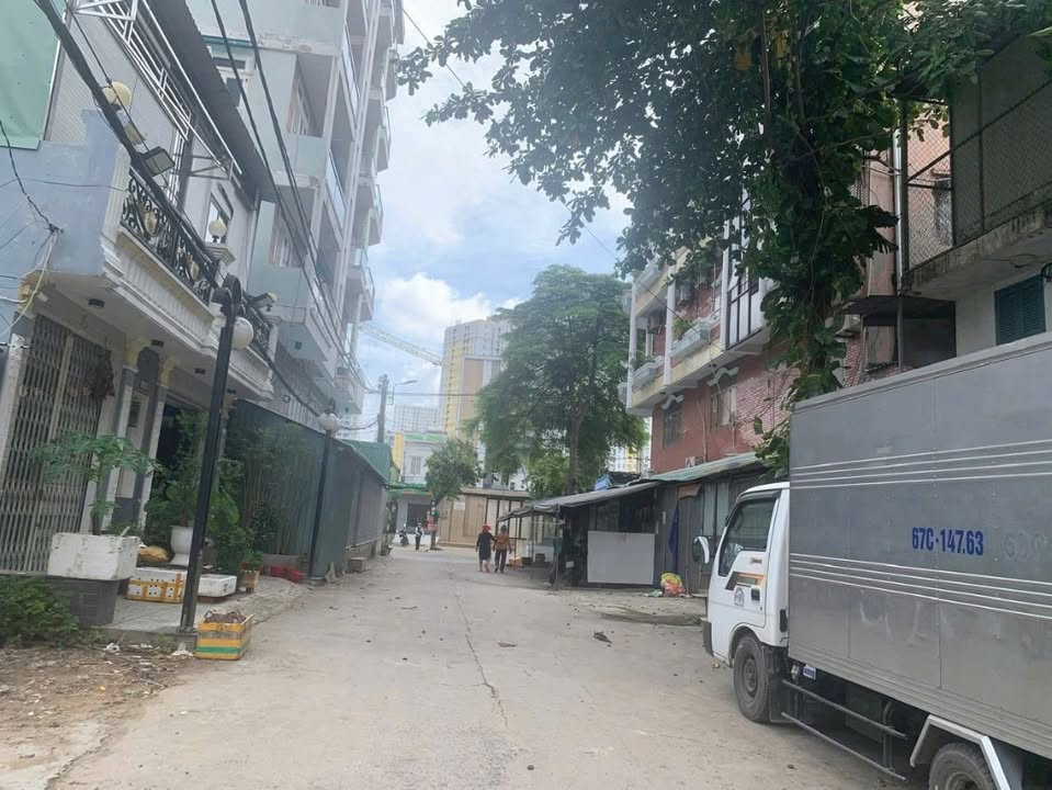 Đất nền Kinh Dương Vương, Bình Tân 80m² giá 6.5 tỷ - Kinh doanh thuận lợi!