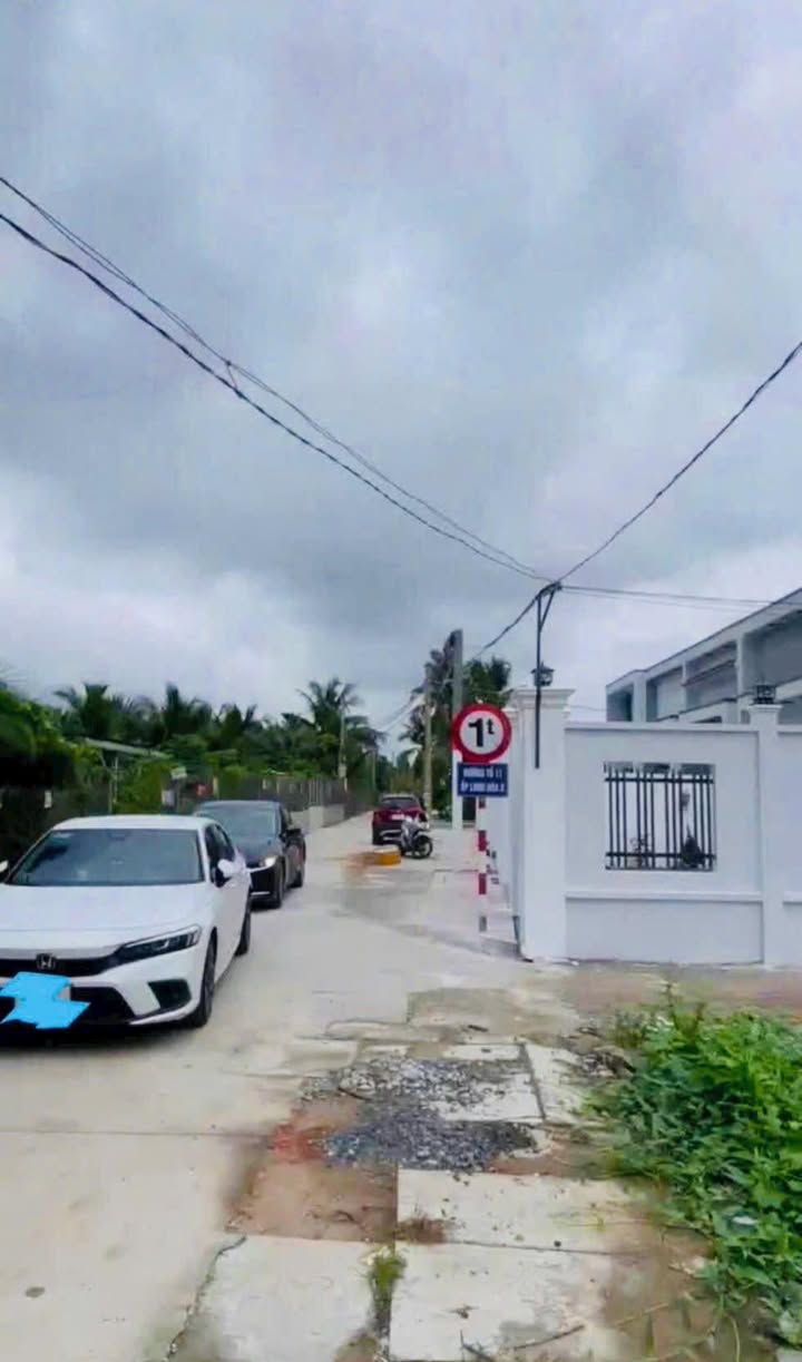 Đất nền góc 2 mặt tiền hẻm đường xe hơi tại Mỹ Tho - 128m² giá 900 triệu