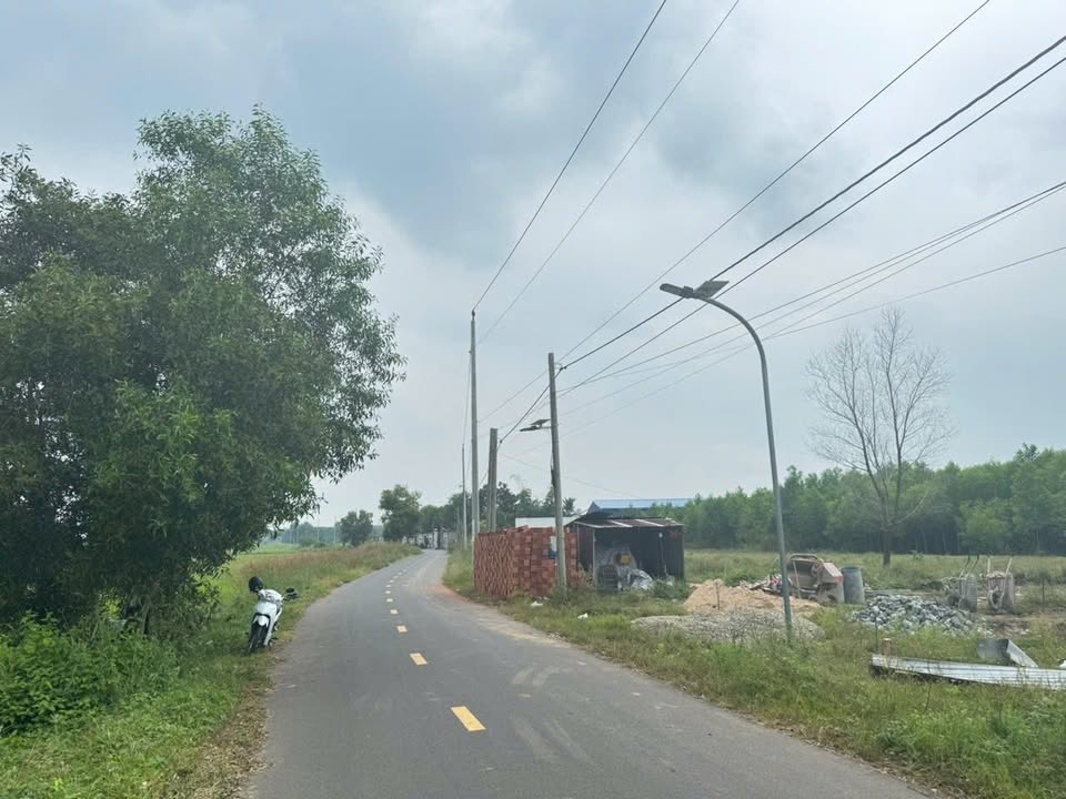 Đất nền thổ cư 135m² tại thị trấn Đất Đỏ - Giá 950 triệu, sổ hồng chính chủ!