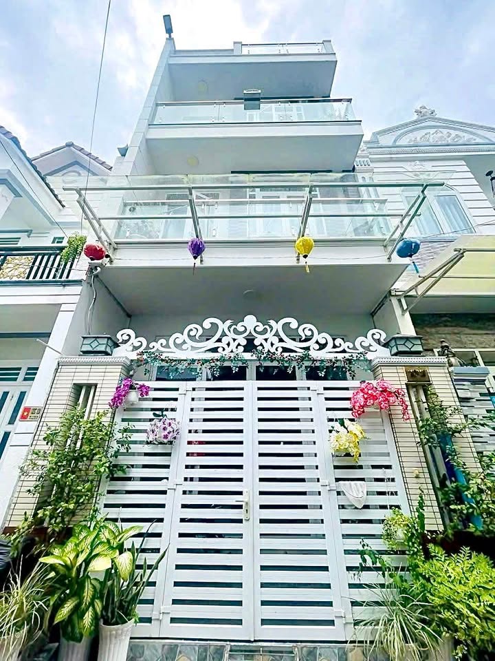 Nhà 1 Trệt 2 Lầu hẻm 1-2 Nguyễn Văn Cừ, 64m² giá 3.45 tỷ - Chính chủ bán gấp!