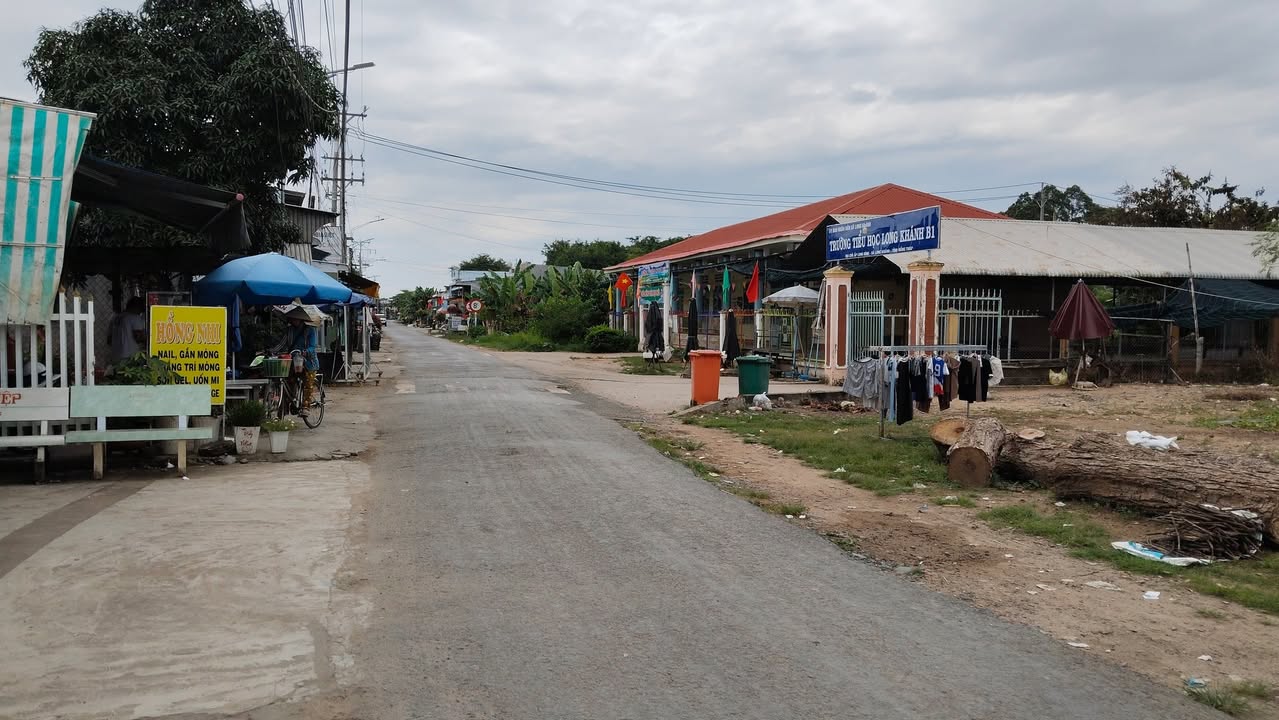 Đất thổ cư 405m² mặt tiền xã Long Khánh B giá 1.8 tỷ - Cơ hội đầu tư tuyệt vời!