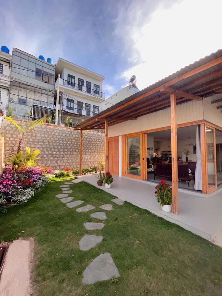 Nhà nguyên căn Đà Lạt 3 phòng ngủ - Sân vườn BBQ tuyệt đẹp