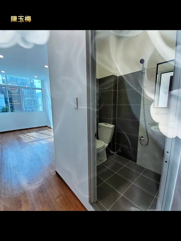 Bán gấp FrontHouse đường Hùng Vương Quận 10 - Diện tích 103m² giá 25 tỷ - Cơ hội đầu tư tuyệt vời!