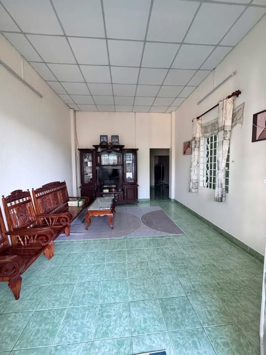 Nhà hẻm Yên Thế, Bảo Lộc 518m² giá 1.9 tỷ - Nhà mới sạch đẹp, đầy đủ tiện ích!