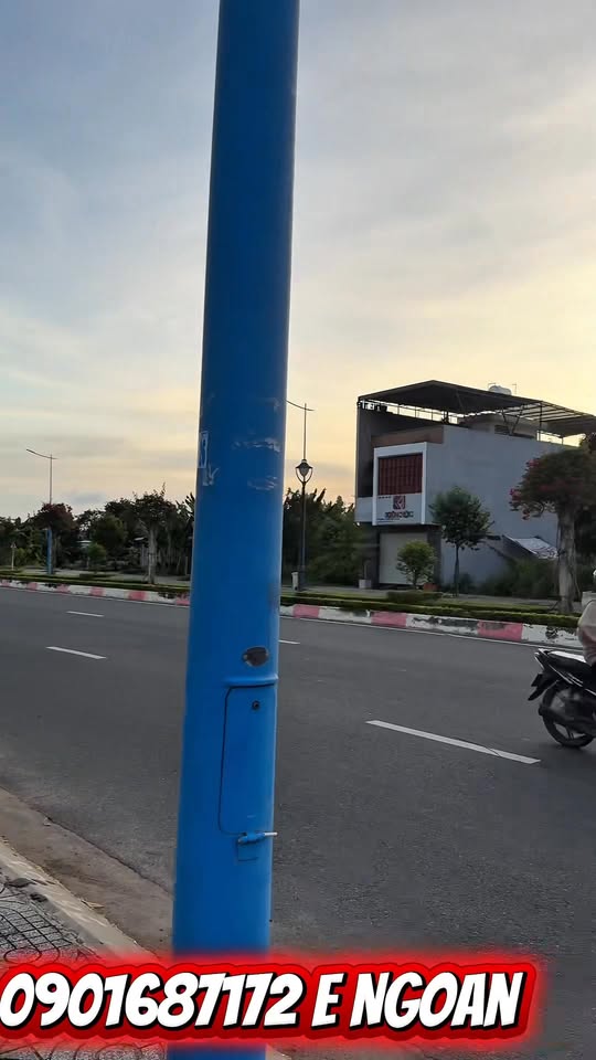 Bán gấp FrontHouse đường 3 Tháng 2, Phước Hưng, Bà Rịa - 120m², giá 4.6 tỷ - Sổ hồng sẵn!