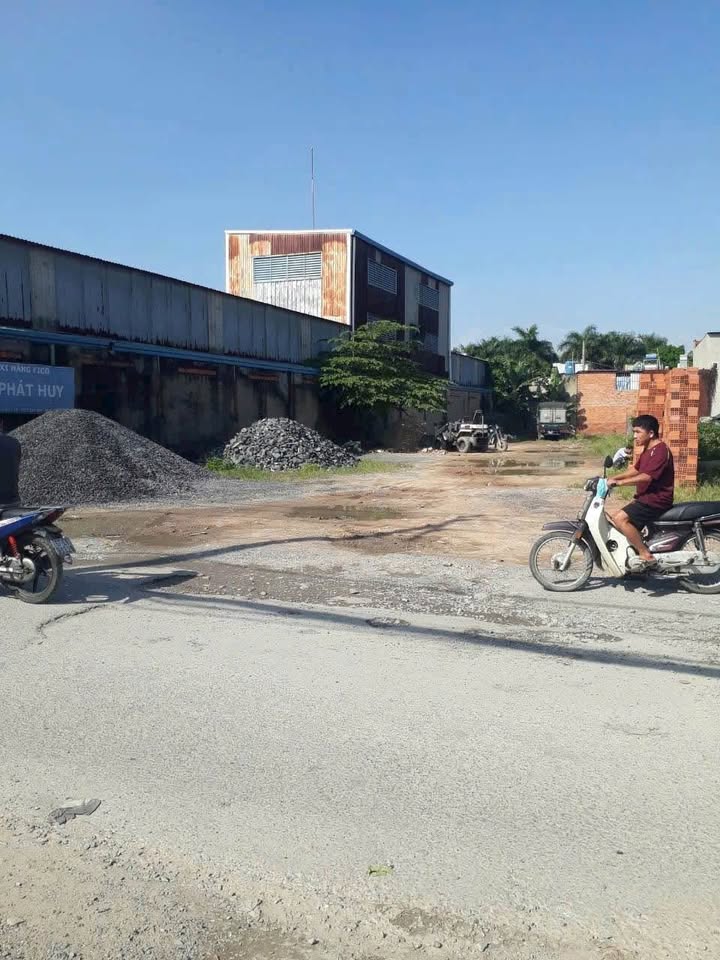 Đất thổ cư 580m² mặt tiền đường Sư Đoàn 9, Bình Chánh - Giá chỉ 14 tỷ!