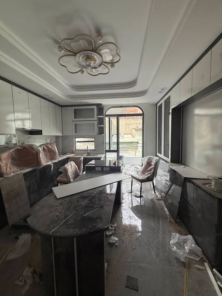 Nhà mới 5 tầng tại An Phú Đông, 62m² giá thỏa thuận - Chỉ việc dọn vào ở ngay!