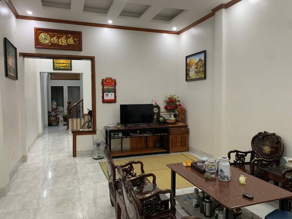 Nhà riêng Hà Giang 91m² giá 2 tỷ - Vị trí trung tâm thuận tiện!