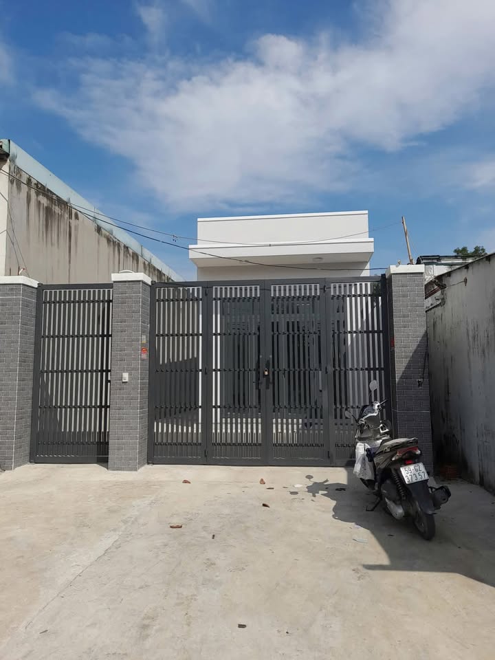 Nhà mặt tiền đường Bình Mỹ, Củ Chi 312m² giá 15 triệu/tháng - Đầu tư sinh lời ngay!