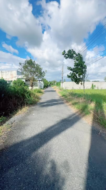 Đất thổ cư 140m² mặt tiền nhựa tại xã Long Hưng, Gò Công - Giá 625 triệu!