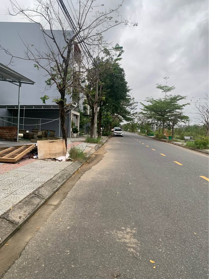 Đất nền 450m² tại Đà Nẵng - Kiệt ô tô 5m, giá thỏa thuận!