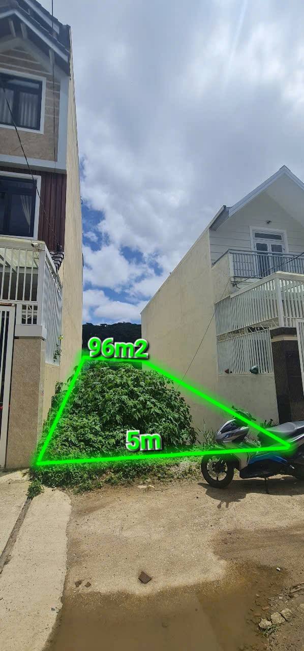 Bán 3 lô đất xây dựng tại trung tâm Đà Lạt - Giá chỉ từ 5.8 tỷ