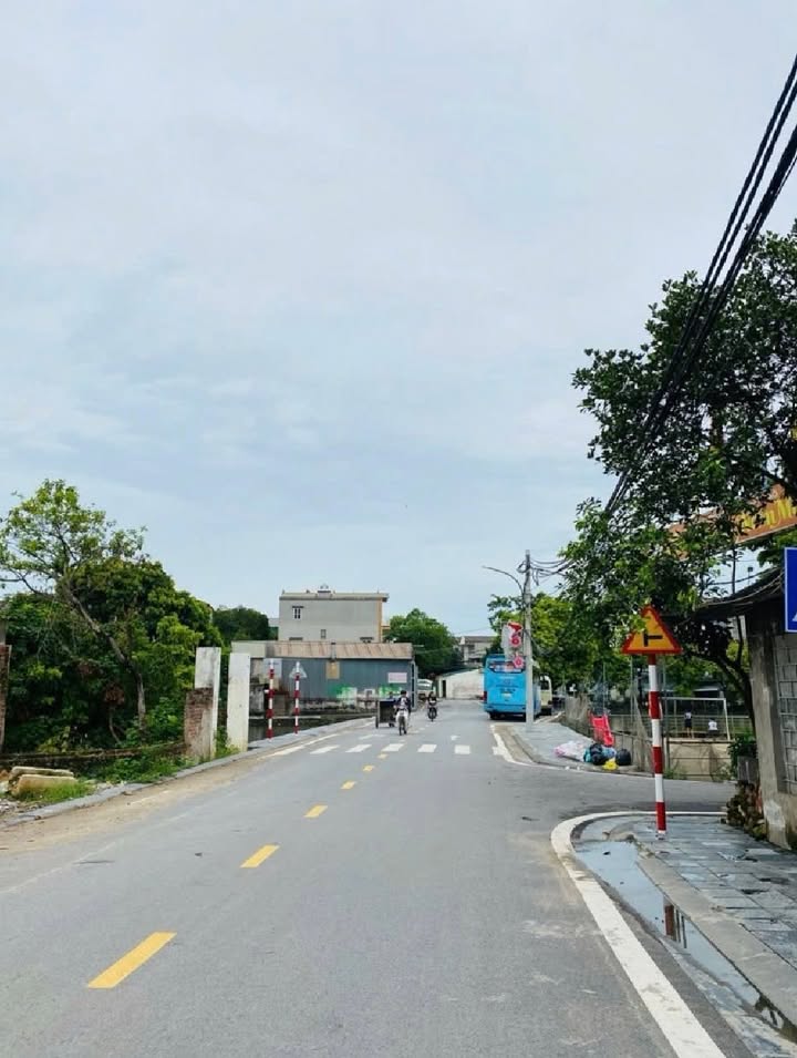 Bán nhà 4 tầng tại xã Uy Nỗ, huyện Đông Anh - Nhà đẹp, sổ đỏ chính chủ chỉ 4.7 tỷ!