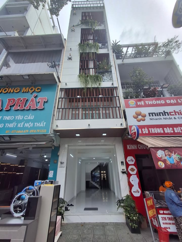 Cho thuê mặt tiền Ngô Gia Tự, Quận 10 - Diện tích 63m² giá 70 triệu - Kinh doanh sầm uất!