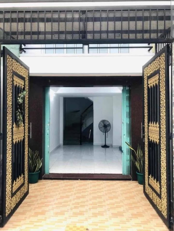 Nhà cho thuê Điện Biên Phủ Quận 10, 33m² giá 14 triệu - Phù hợp cho gia đình và kinh doanh!