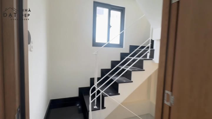 Nhà cho thuê Hẻm 207 Lê Văn Sỹ, Q.3 - Diện tích 32m², Full nội thất, 16 triệu/tháng!