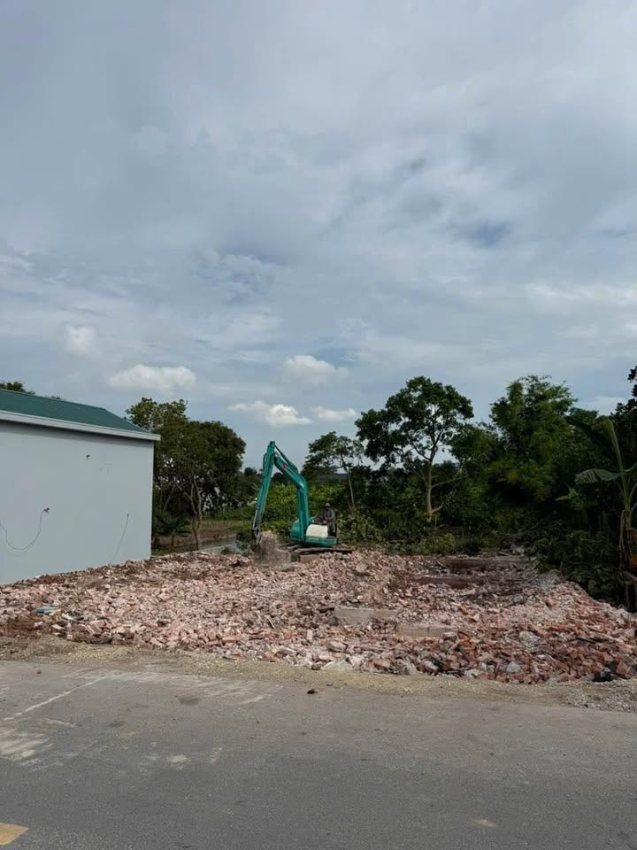 Đất chính chủ An Ninh Bình Lục 102m² giá 1.8 tỷ - Kinh doanh sầm uất!