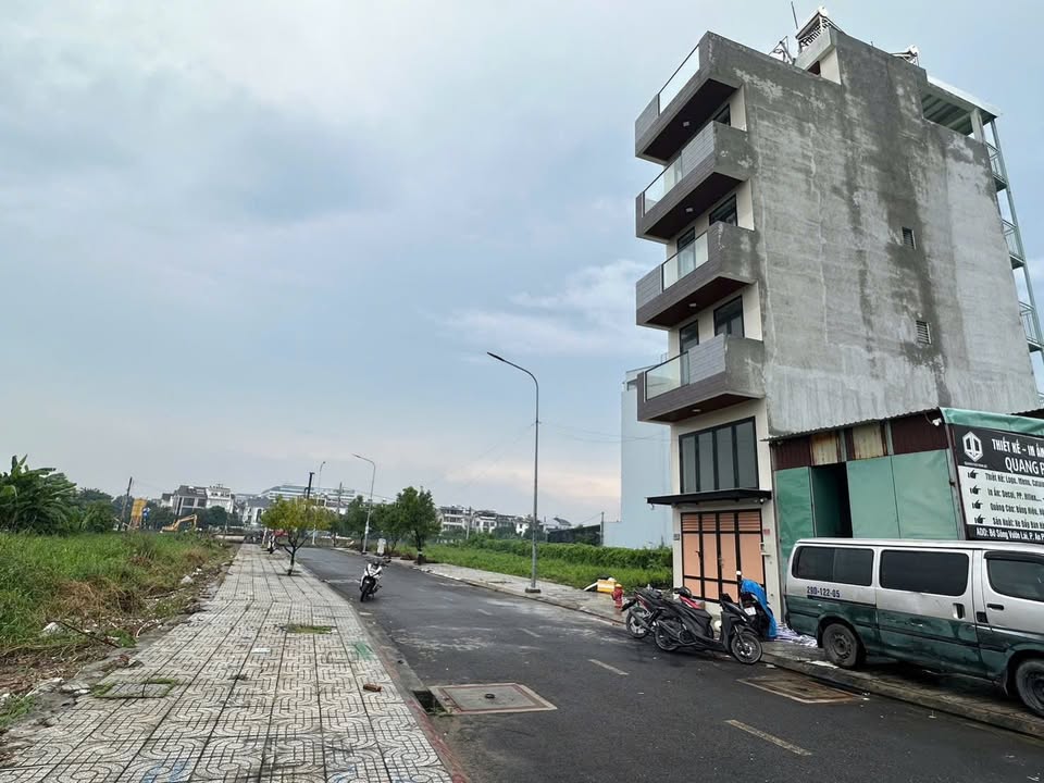 Nhà bán An Phú Đông Quận 12 - Diện tích 53m² giá 6.7 tỷ - Sổ hồng riêng công chứng ngay!