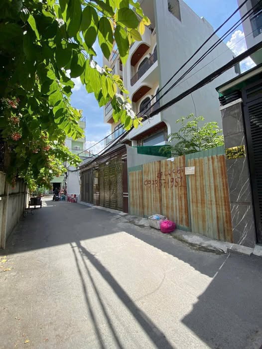 Đất Hẻm Xe Hơi Dương Quảng Hàm Gò Vấp 69.3m² giá 8.5 tỷ - Cơ hội đầu tư tuyệt vời!