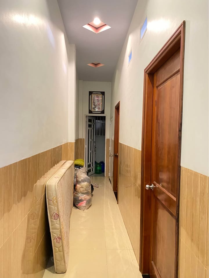 Nhà cấp 4 mặt tiền đường Đỗ Nhuận, Rạch Giá 82m² giá 1.9 tỷ - Tiện ích đầy đủ, giao thông thuận lợi!