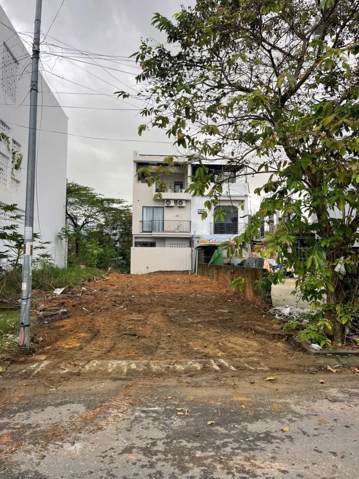 Nhà bán tại phường Hòa Minh, quận Liên Chiểu, Đà Nẵng 107m² giá 6 tỷ - Hướng Tây Nam