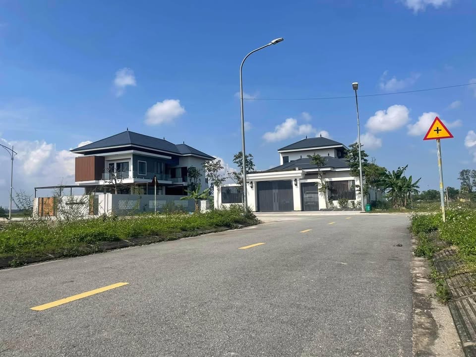 Đất nền Thạch Hạ 150m² giá 3 tỷ - Đường rộng, vị trí đắc địa!