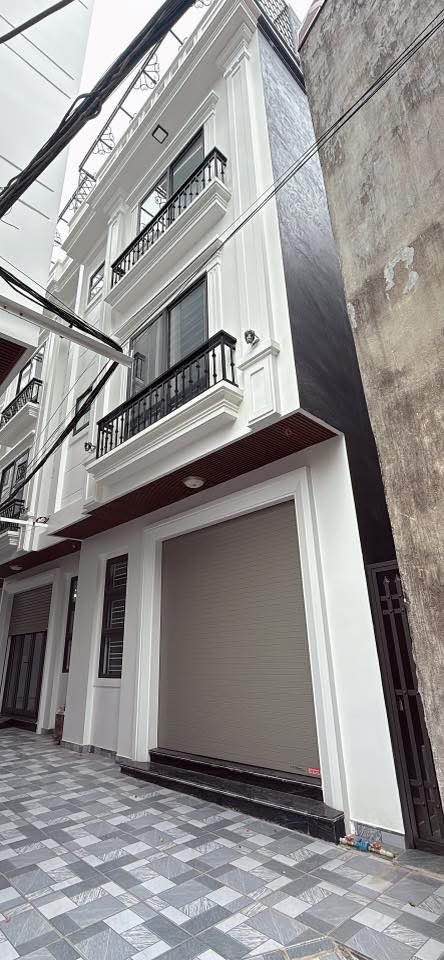 Nhà phố 4 tầng Đông Khê 55m² giá 3,99 tỷ - Ô tô đỗ sát nhà, mặt tiền rộng rãi!