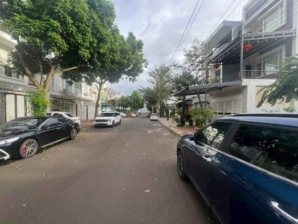 Đất nền mặt tiền Kpa Nguyên, Tân An, Buôn Ma Thuột 360m² giá 28.6 tỷ - Cơ hội đầu tư hiếm có!