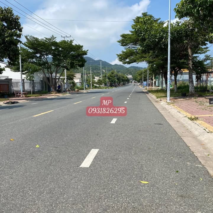 Đất mặt tiền 468.5m² tại Long Hải - Giá 8.5 tỷ - Phù hợp đầu tư sinh lời!