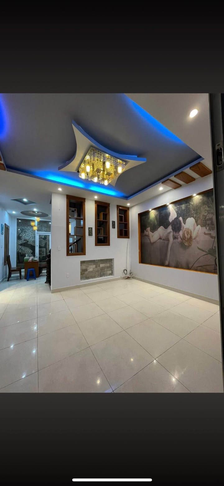 Nhà nguyên căn đường Ba Cu, Vũng Tàu 4 phòng ngủ giá 9 triệu - Sẵn sàng cho thuê ngay!