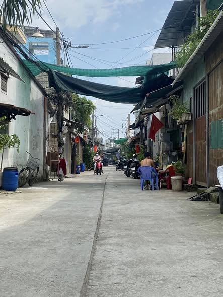 Nhà riêng Bình Tân 65m² giá 5 tỷ - Thiết kế hiện đại, gần AEON Tân Phú!