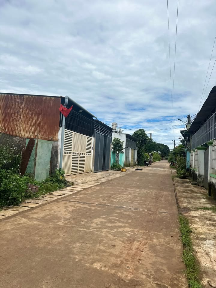 Nhà hẻm chính Lý Chính Thắng 135m² giá 1.3 tỷ - Khu dân cư sầm uất!