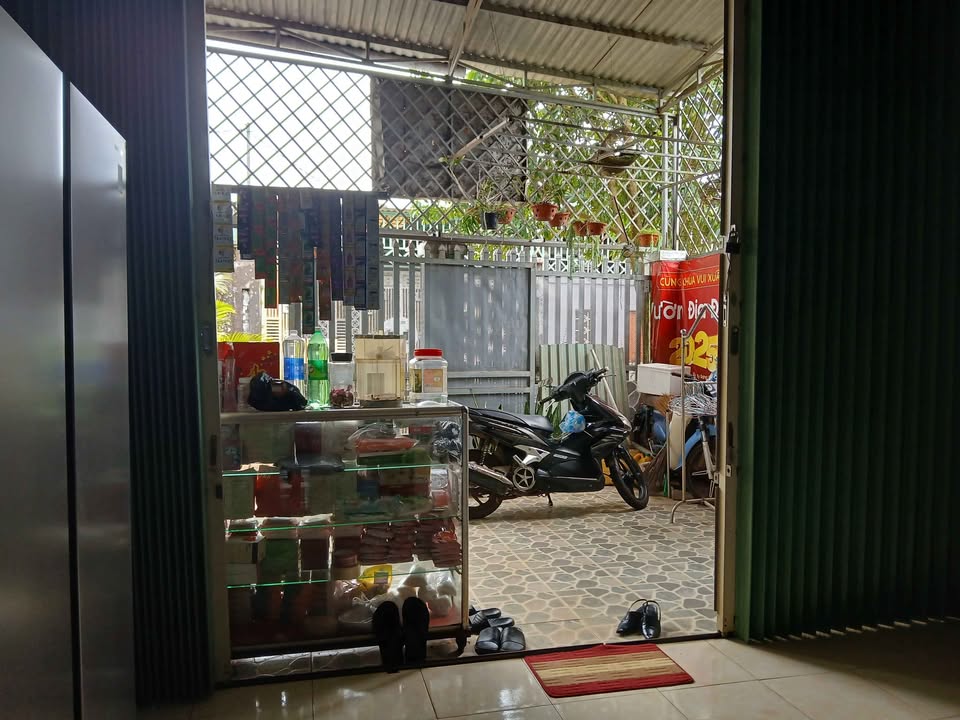 Nhà riêng Chi Lăng, Pleiku 125m² giá 1.3 tỷ - Sân ô tô, gần chợ!