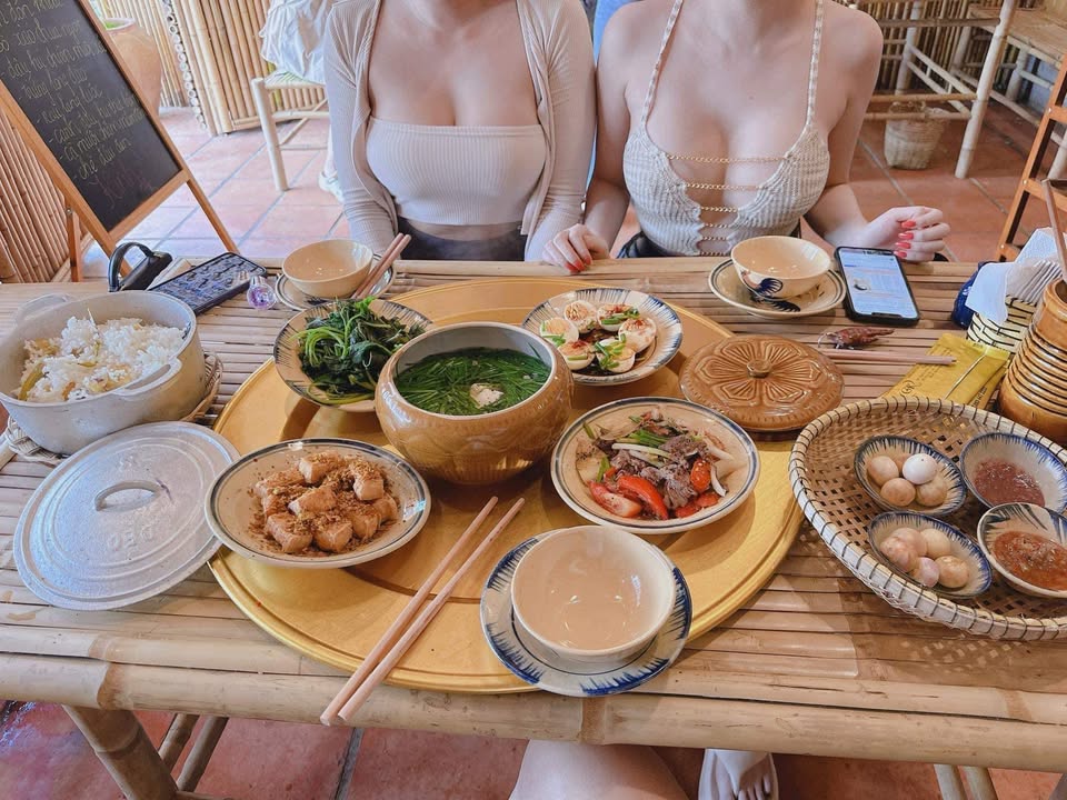 Nhà mặt tiền Đặng Dung, 75m², giá 6 tỷ - Kinh doanh sầm uất tại Đà Nẵng!