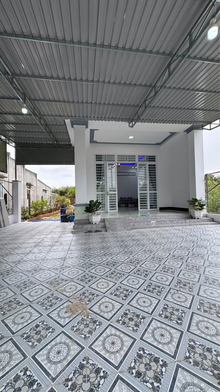 Nhà sân vườn Trường Đông, Hòa Thành 486m² giá 1.39 tỷ - Không gian sống lý tưởng!