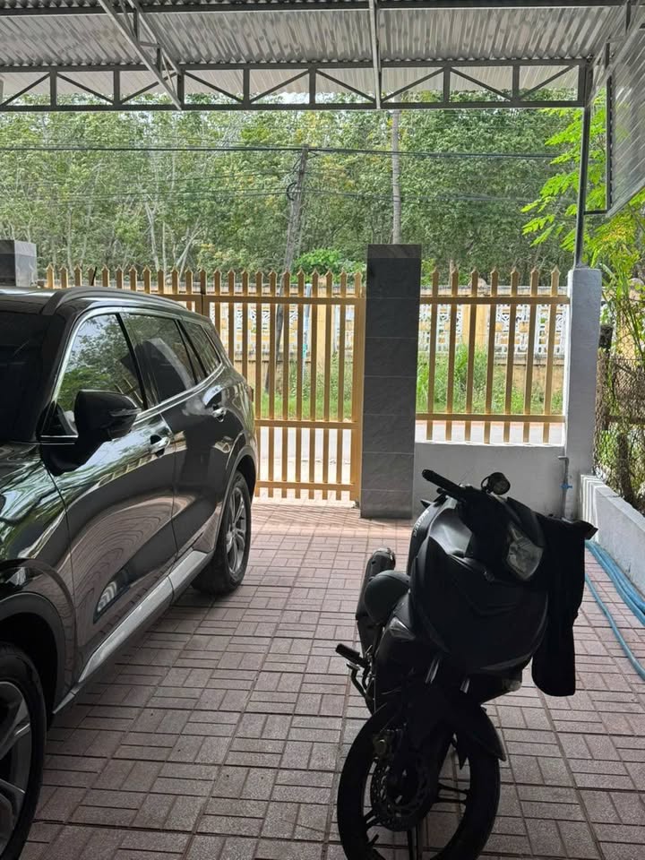 Cho thuê nhà nguyên căn 150m² tại Long Hoa, Tây Ninh - Nhà mới xây, giá chỉ 3.5 triệu/tháng!