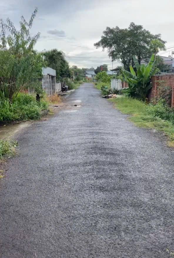 Đất thổ cư Cư Ebur 140m² giá 800 triệu - Hướng Nam, sổ đỏ chính chủ!