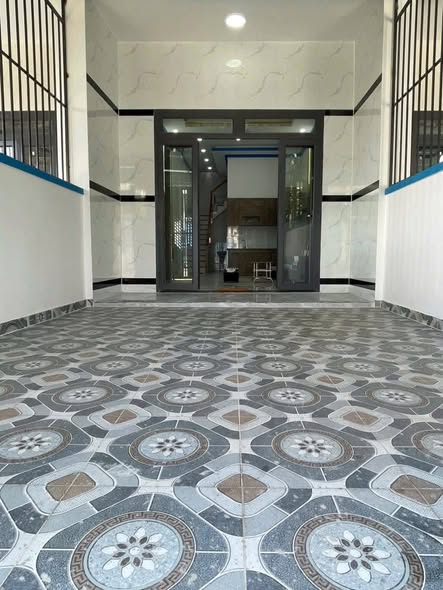 Nhà phố Tân Phước Khánh 72m² giá 1.55 tỷ - Sổ hồng chính chủ, thuận tiện di chuyển!