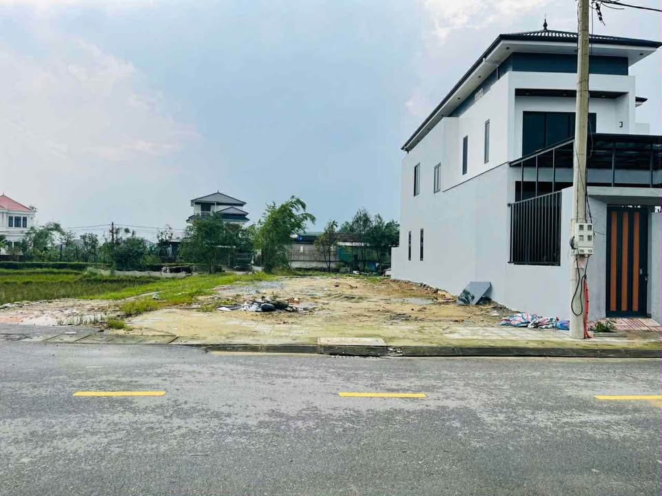 Đất TĐC Bình Tiến Thạch Tân 253.3m² giá thỏa thuận - Đường thông 12m, gần chợ, trường học