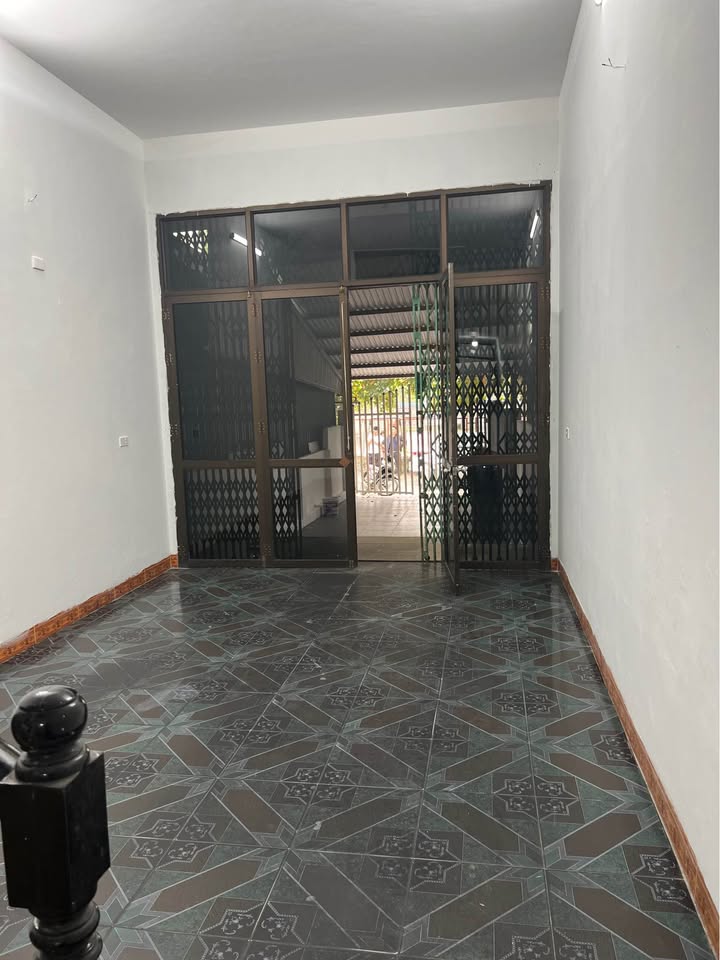 Nhà 2 tầng 1 tum phố Anh Dũng, 85.5m² giá 4.2 tỷ - Kinh doanh sầm uất!