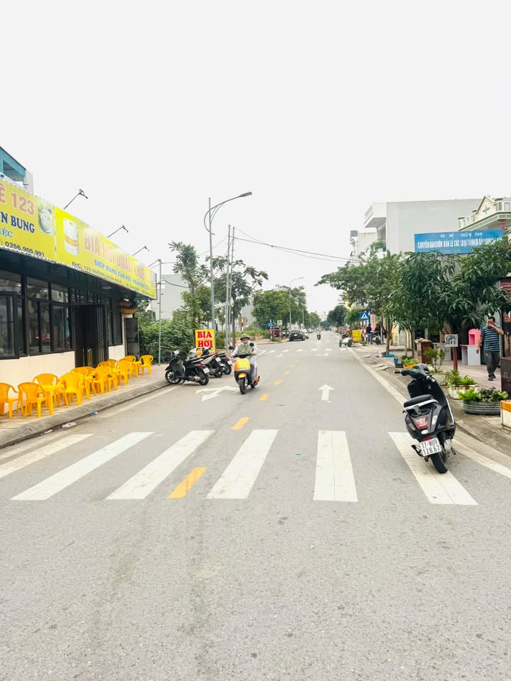 FrontHouse Vũ Phúc 65m² giá 3 tỷ - Mặt tiền kinh doanh sầm uất!