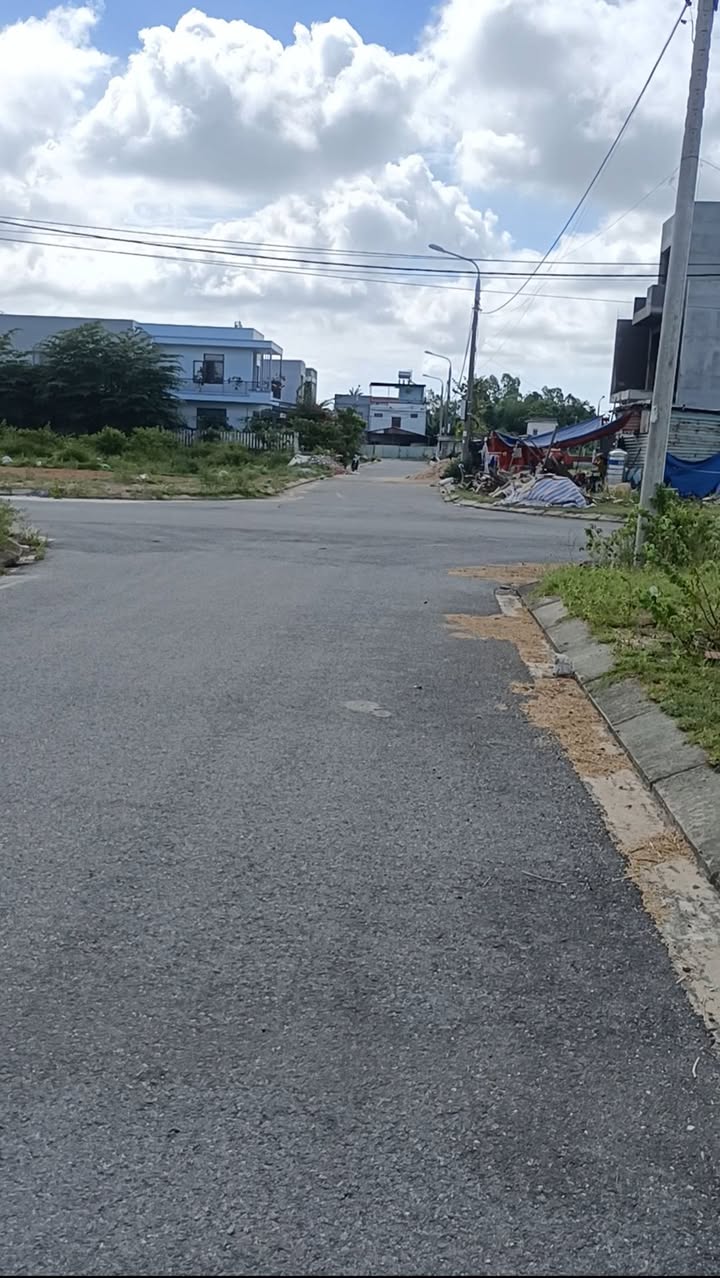 Đất nền Lệ Sơn 1, Hòa Tiến 161m² giá 2.85 tỷ - Sổ hồng chính chủ!