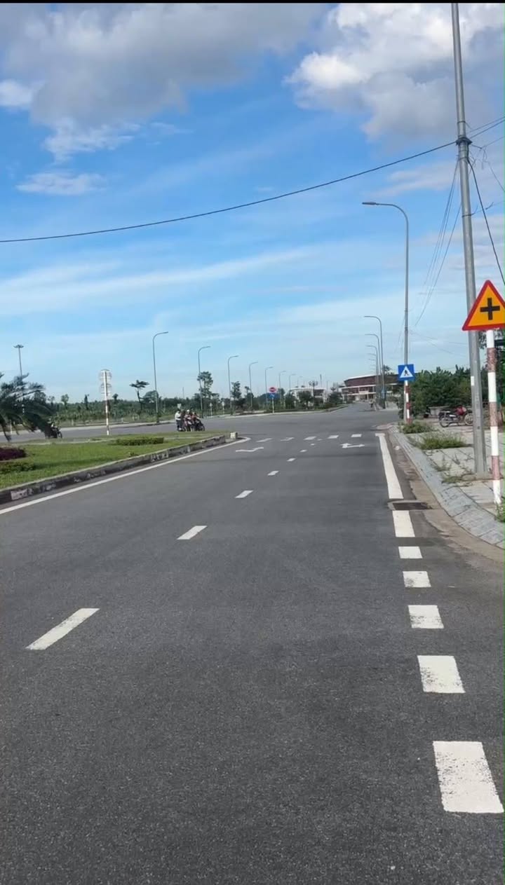 Nhà phố Tịnh Hà, Sơn Tịnh 150m² giá 1.3 tỷ - Đầu tư sinh lời ngay!