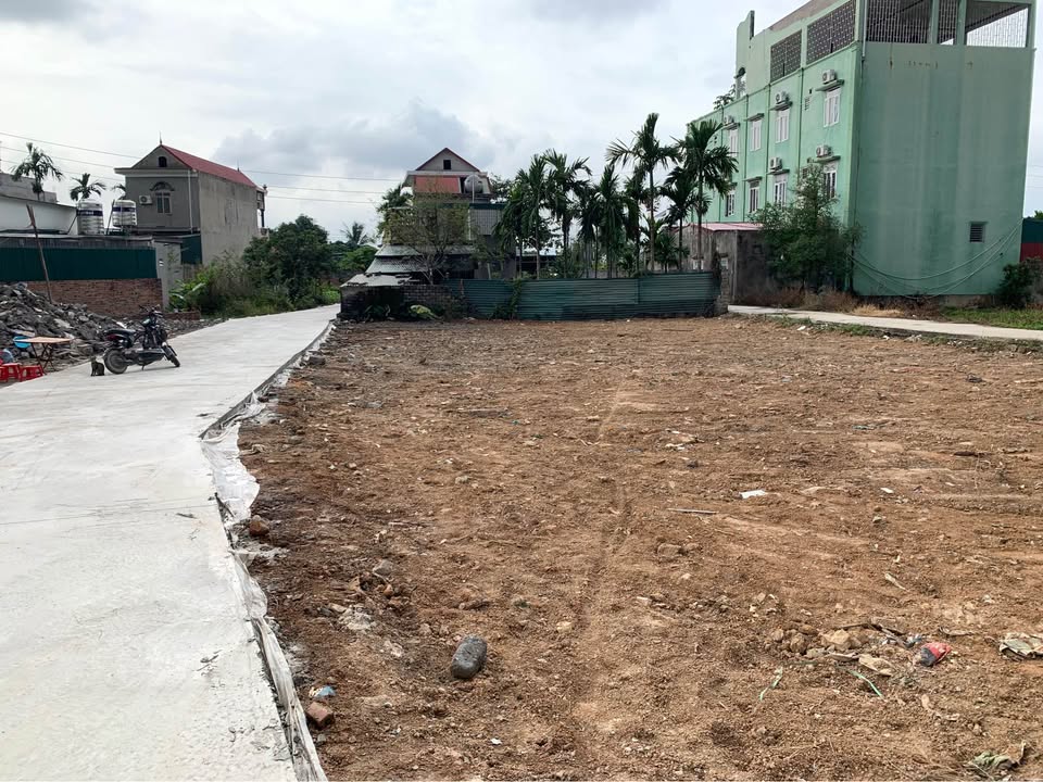 Đất nền Yên Thanh, Uông Bí 90m² giá 800 triệu - Cơ hội đầu tư tuyệt vời!