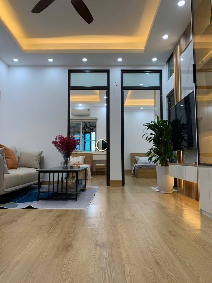 Căn hộ Định Công, Hoàng Mai 50m² giá 2.35 tỷ - Full nội thất đẹp, chỉ việc vào ở!