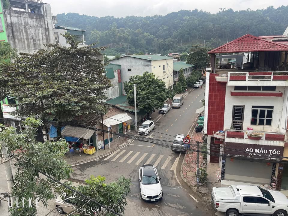 Nhà 2 tầng Đường Nhạc Sơn, Cốc Lếu, Lào Cai - 120m² giá 4.099 tỷ - Chính chủ bán gấp!