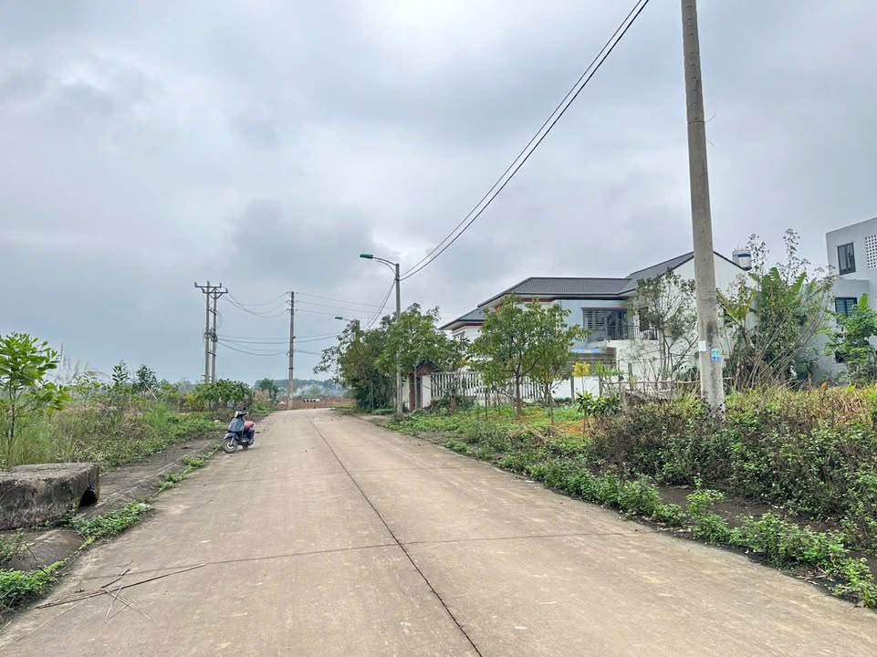 Đất nền KDC 12 Tam Quan, Quyết Thắng 108m² giá 3 tỷ - Vị trí đẹp nhất khu vực!