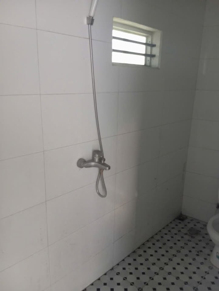 Mặt bằng kinh doanh 100m² phố Phú Diễn chỉ 12,5 triệu - Cơ hội vàng cho nhà đầu tư!