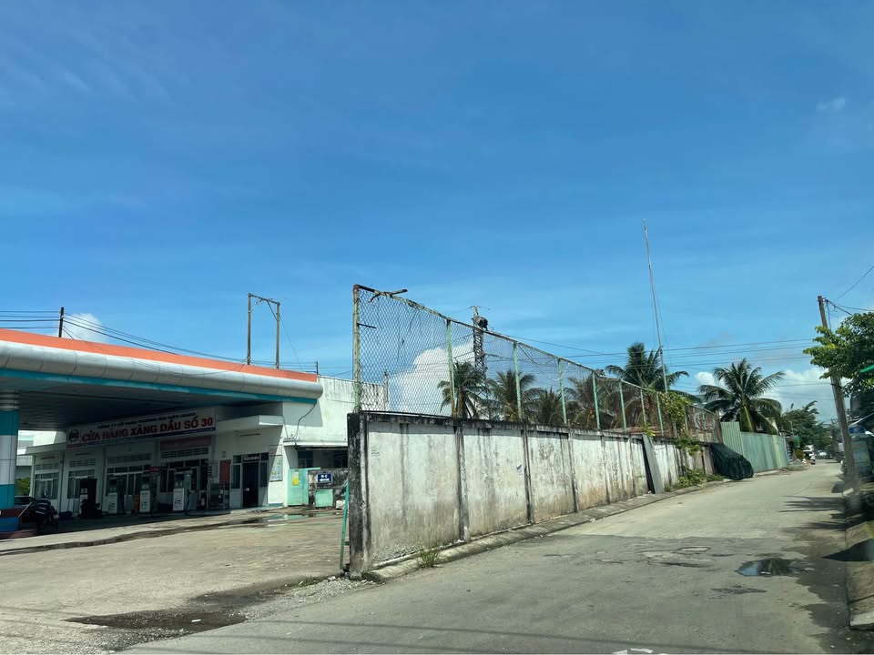 Nhà trọ cho thuê mặt tiền đường Trương Hán Siêu, Rạch Giá 308m² giá 3.5 tỷ - Cơ hội đầu tư sinh lời!