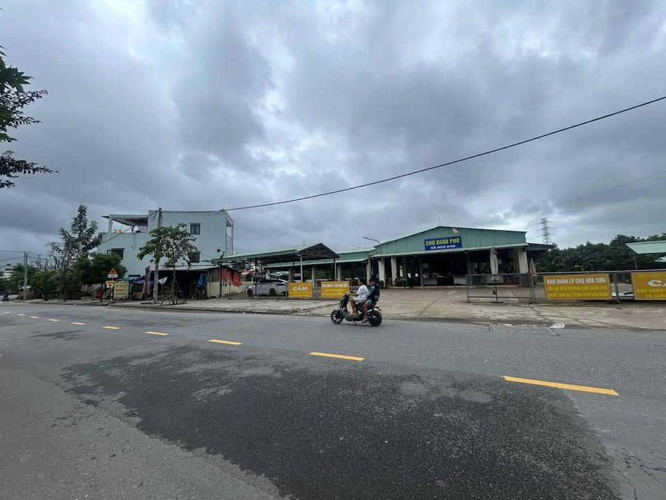 Đất mặt tiền đường nhựa 7,5m Hòa Sơn Đà Nẵng 150m² giá 2 tỷ - Đầu tư lâu dài!